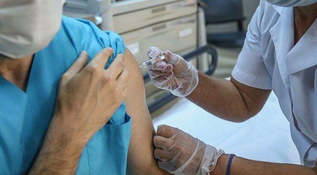 Özel hastanelerde covid aşısı ücretli mi? Özel hastanelerde BionTech Sinovac yapılıyor mu?