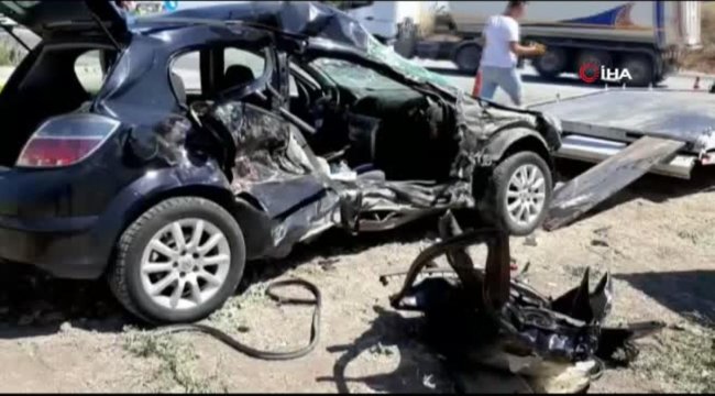  Bandırma'da otomobil ile kamyonet çarpıştı: 2 ölü, 4 yaralı