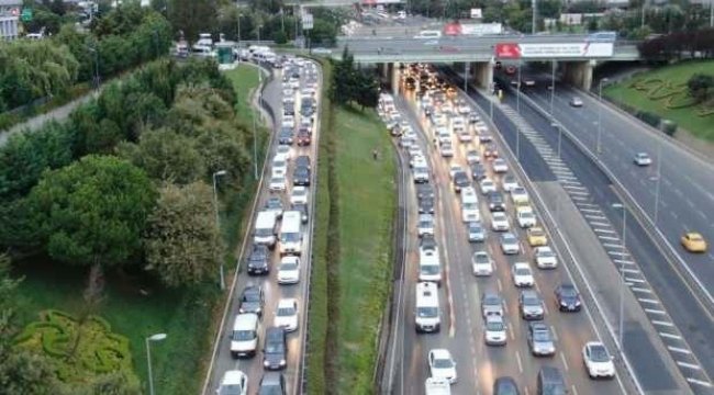 İstanbul'da trafik yoğunluğu yüzde 60'a ulaştı