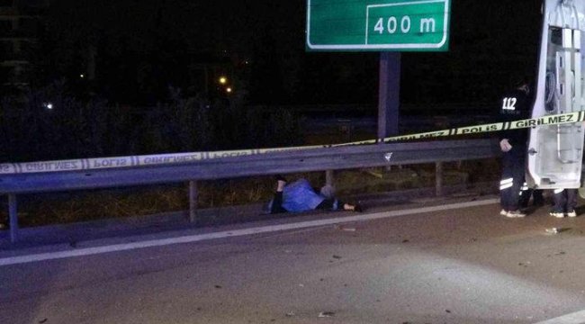 Bursa'da feci kaza! Otomobilden fırlayan 20 yaşındaki genç kız hayatını kaybetti