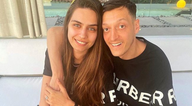 Ali Koç'un sözleri sonrası Mesut Özil'den manidar Cuma paylaşımı