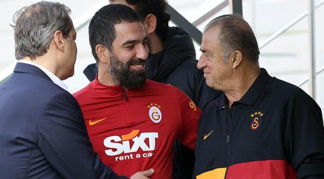  Galatasaray antrenmanında dikkat çeken kare! Burak Elmas, Fatih Terim ve Arda Turan...