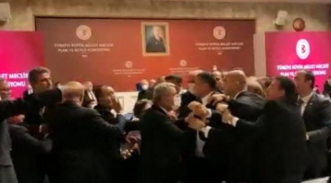 TBMM'de MHP ve HDP milletvekilleri arasında arbede