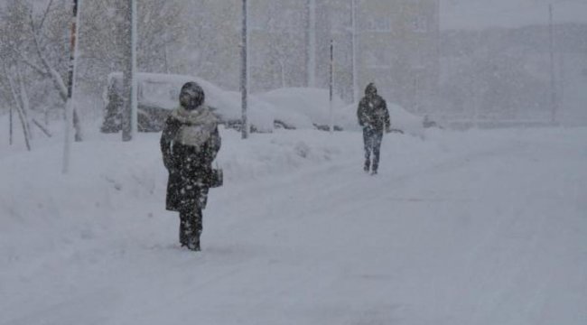 Son dakika... Bitlis'te kar yolları kapadı, okullar 2 gün tatil edildi