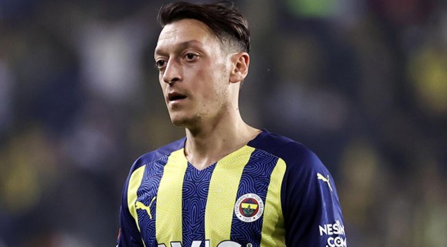 Son Dakika: Fenerbahçe'de Mesut Özil isyan etti! Hadi beyler...
