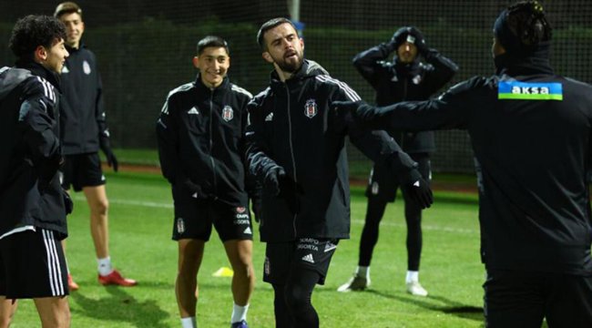 Beşiktaş Süper Lig hazırlıklarına 10 eksikle başladı
