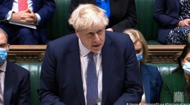 İngiltere medyası: Johnson skandalları unutturmaya çalışıyor