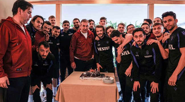 Trabzonspor'da Abdullah Avcı ve futbolculardan yeni yıl mesajı