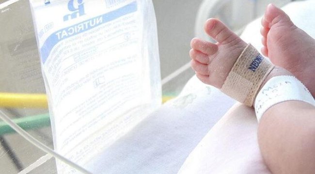 İran'da salgında 6. dalga... Omicron 1 aylık bebeği yakaladı