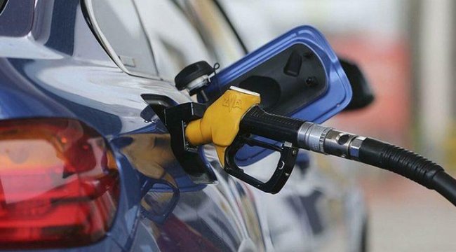 Benzin fiyatları güncel liste! 3 Mart benzinin litresi ne kadar, kaç TL oldu? Mazotun litresi ne kadar, kaç lira? LPG litresi ne kadar? 3 Mart 2022 Perşembe