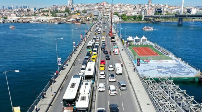İstanbul Unkapanı Köprüsü ne oldu? Neden ulaşıma kapandı? Unkapanı Köprüsü bağlantı noktası neden ayrıldı? Kullanılamıyor mu? Ne zaman trafiğe açılacak? 11 Mart 2022 Cuma