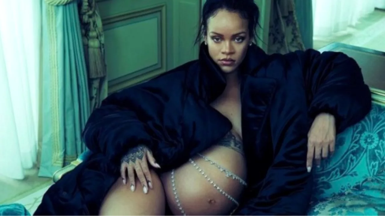 İşte Rihanna'nın olay yaratan hamilelik pozları