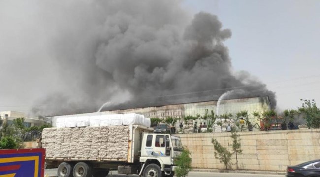 Şanlıurfa'da tekstil fabrikasında yangın: Çok sayıda ekip bölgede