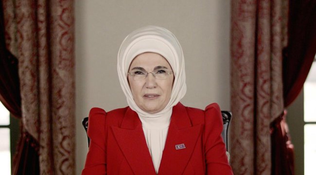 Emine Erdoğan'dan 15 Temmuz mesajı: Her vatandaşımız tek yürek dirilişin sembolü oldu