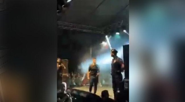 Konserdeki çevik kuvvet polisleri sosyal medyada gündem olmuştu! Valilikten açıklama geldi