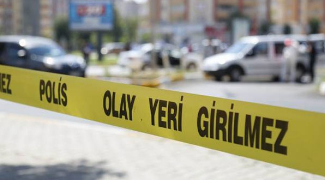 İstanbul'da hırsız vahşeti! Yaşlı kadını boğazını keserek öldürdüler, oğlu isyan etti: Bu kadar basit olmaması lazım