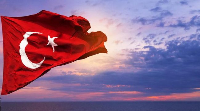 10 Kasım bayrak ne zaman yarıya iner? 10 Kasım Atatürk'ü Anma Günü'nde saygı duruşu kaç dakika sürer?
