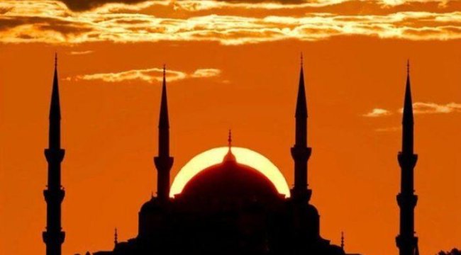 İftar saat kaçta? İstanbul, Ankara, İzmir için iftar saati nedir? İl il 2023 ramazan imsakiyesi