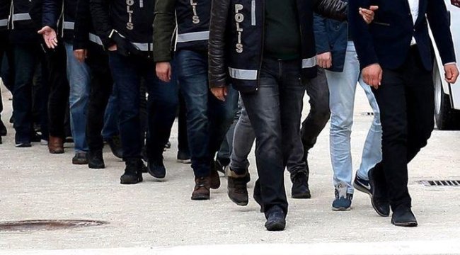 İstanbul merkezli FETÖ operasyonunda 25 gözaltı! 8 ilde düğmeye basıldı