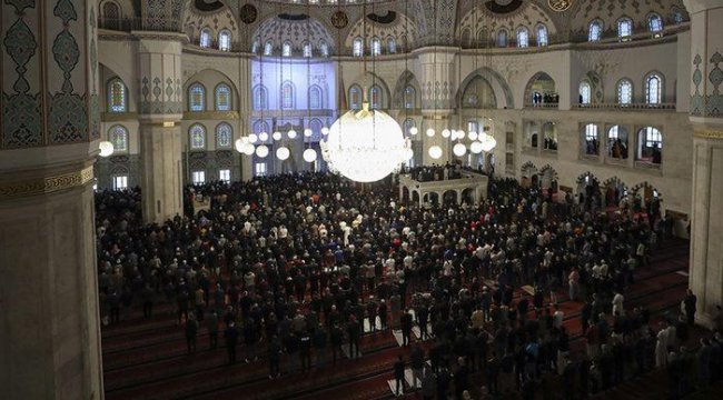 ANKARA BAYRAM NAMAZI SAATİ: Ankara'da bayram namazı saat kaçta? 21 Nisan 2023 Ramazan Bayramı namaz vakti