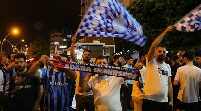 Adana Demirspor taraftarları, Avrupa'ya gidişi coşkuyla kutladı