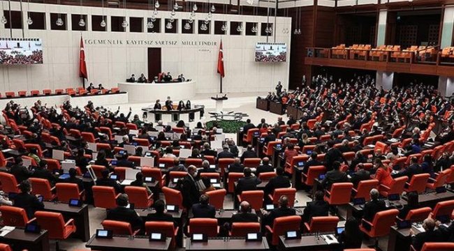 İki parti anlaştı! Detayları Ahmet Davutoğlu duyurdu! TBMM'de yeni grup böyle kurulacak…