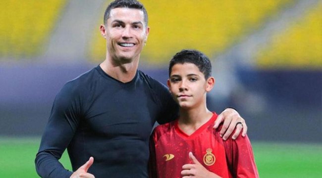 Cristiano Ronaldo'nun oğlu Ronaldo Jr. Al Nassr'a imza attı