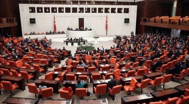 Türk askerinin Irak ve Suriye'deki görev süresinin uzatılmasına ilişkin tezkere Meclis'te