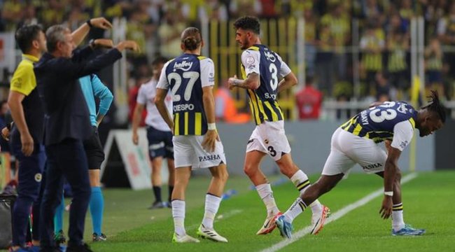 Fenerbahçe - Trabzonspor maçında protesto! Gözyaşlarıyla soyunma odasına gitti