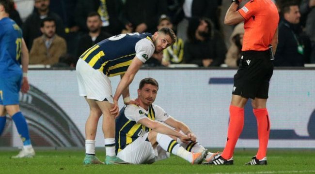 Fenerbahçe'de Mert Hakan Yandaş şoku! Devam edemedi